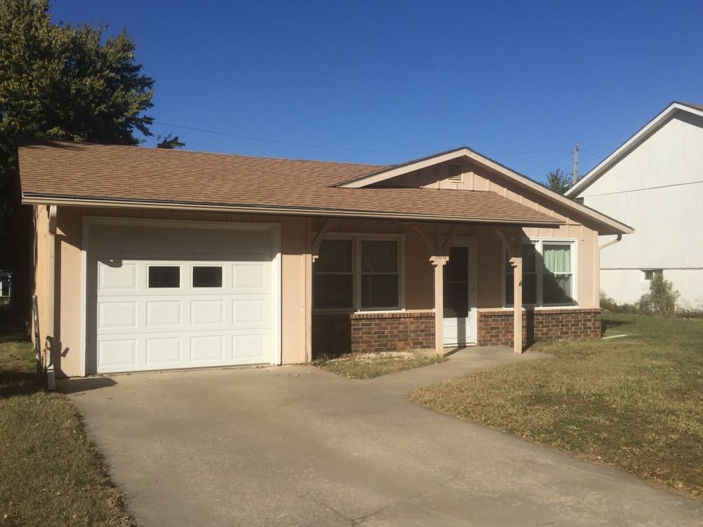 906 E. Logan Ave2 Bedroom 1 Bath ETown Properties, LLCETown